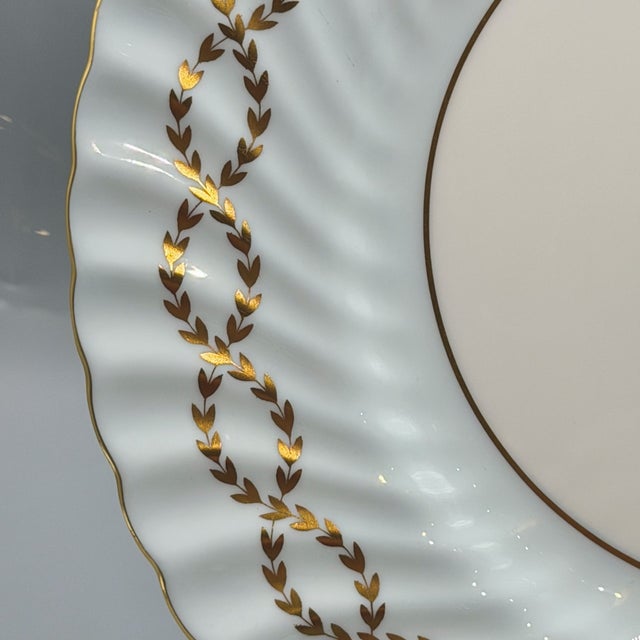 20th Century Porcelain Plates S600 Gold Laurel Leaves in Pale Blue by Minton, England, 1980s, Set of 2 For Sale - Image 3 of 11