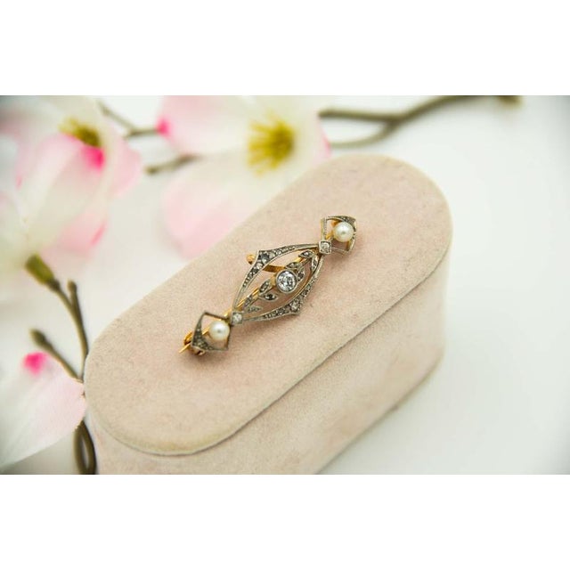 18k Gold and Platinum Brooch with Diamonds For Sale - Image 3 of 4