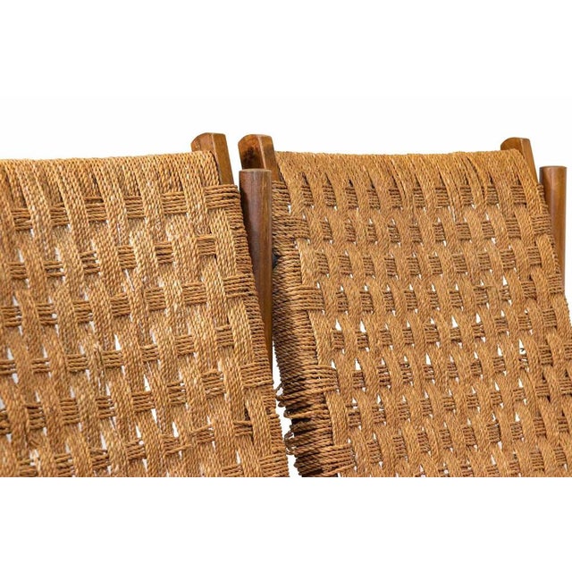 Mid-Century Two-Seater Sofa in Teak and Straw For Sale - Image 4 of 6