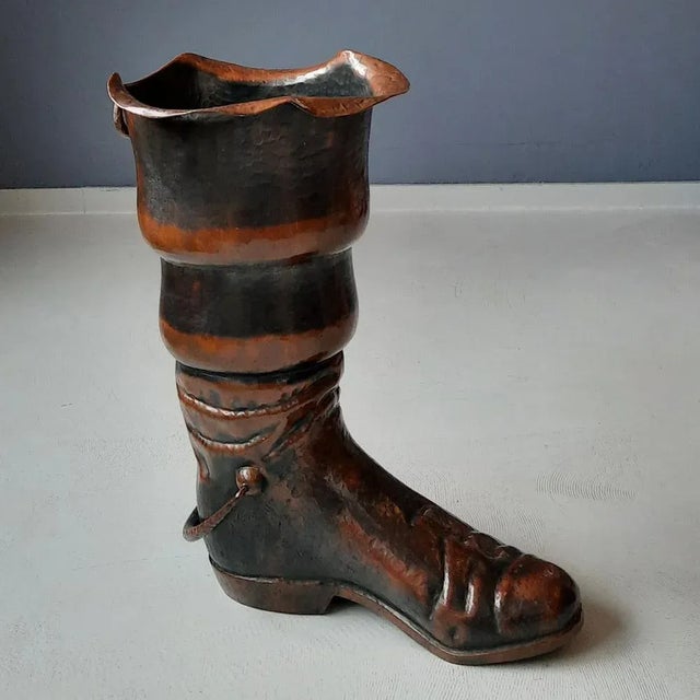 This large, 51 cm high copper boot (cane holder) was made in Italy, Borge Valsugana, in the 1950s. Designed by Egidio...