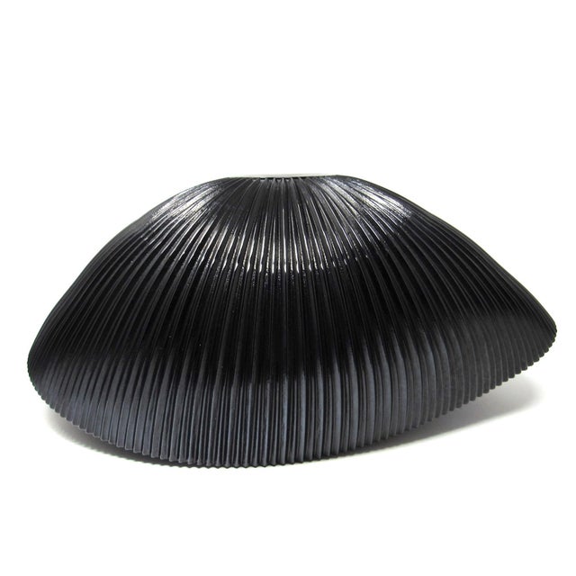 Black Yalos Murano Shell Glass Bowl in Black & Mother of Pearl For Sale - Image 8 of 9