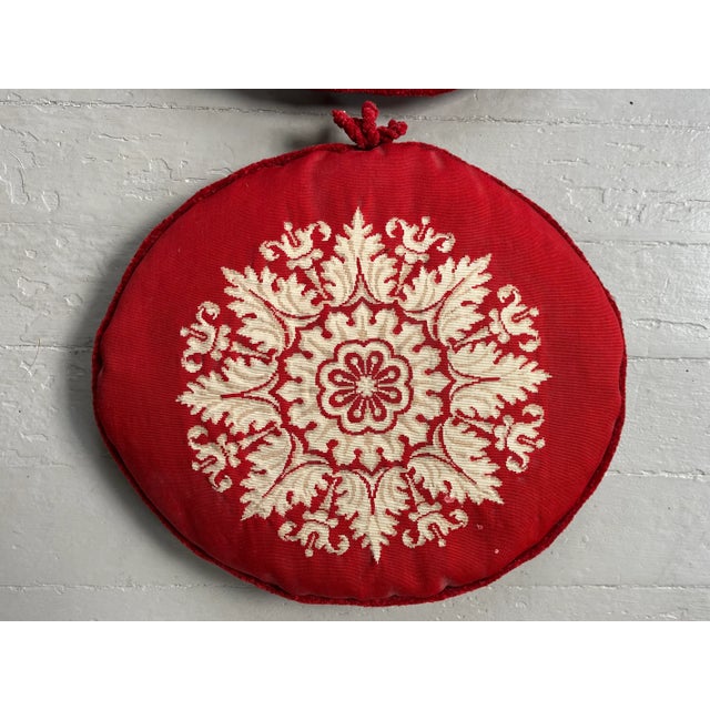 Antique Early 20th Century French Empire Neoclassical Round Woven Flower Head Seat Cushions or Pillows With Velvet Backs - a Pair For Sale - Image 4 of 12