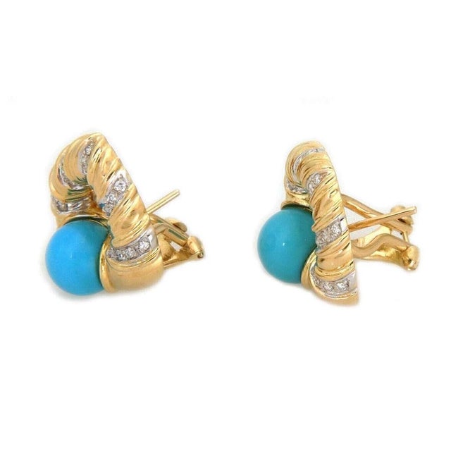 Contemporary Mid 20th Century Pair of Antonini Diamond Turquoise 18k Yellow Gold Heart Post Clip Huggie Earrings For Sale - Image 3 of 7