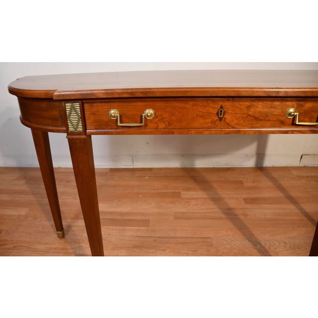 We are pleased to offer this beautiful English Traditional console table by Stickley furniture, from the 1970s. This...