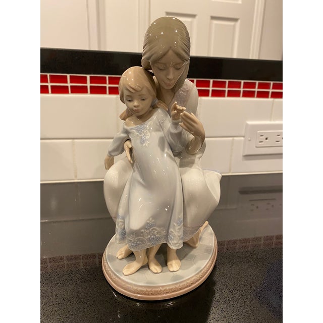 Brand new, vintage, in original box. Been in a closet for decades. This Lladro figurine (#1527), created by artist Juan...