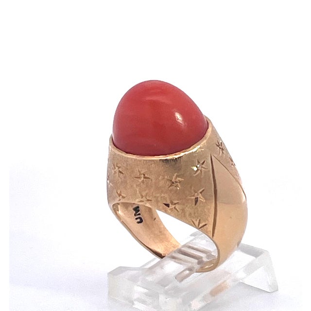 1940s Yellow Gold Mediterranean Coral Cocktail Ring, Unique Design, Size 6.5 For Sale - Image 10 of 11