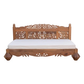 Finely Carved Bali Lounge Daybed Sofa For Sale