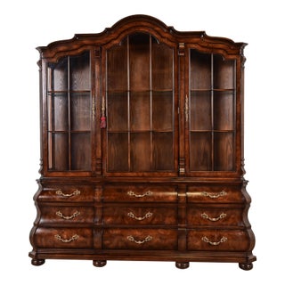Henredon Dutch Louis XV Oak and Burl Wood Bombe Form Lighted Breakfront Bookcase Cabinet, Circa 1960s For Sale