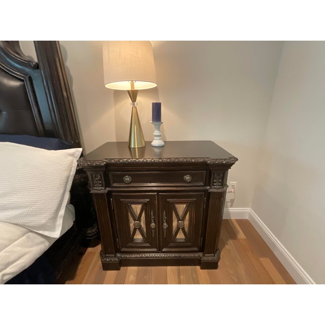 Philippe Langdon Versailles California King Bed & Pulaski Bedside Chests – 3 Pieces For Sale - Image 4 of 9