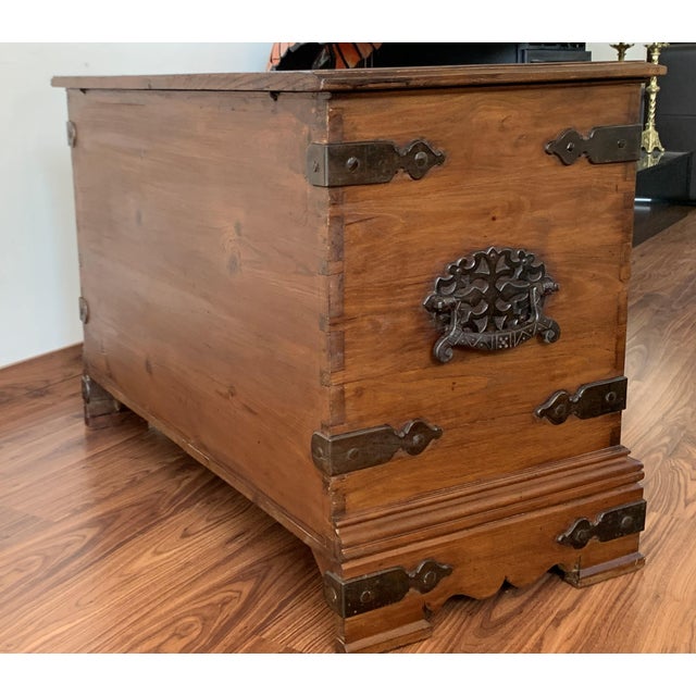 17th Century 17th Century Spanish Baroque Savoy Hand Carved Chest Trunk For Sale - Image 4 of 13