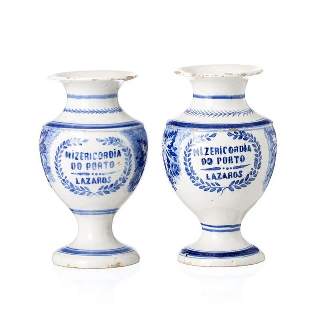 Earthenware Jugs from Gaia, 19th Century, Set of 2 For Sale - Image 6 of 6