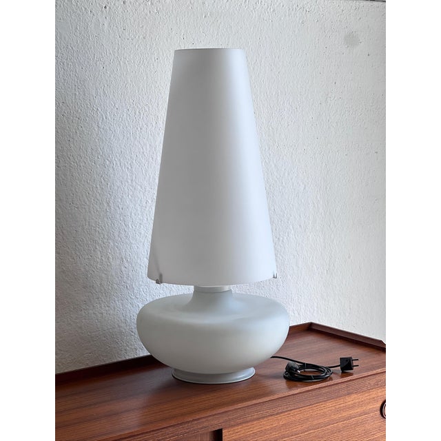 Vintage Table Lamp in White Plastic, 1960s For Sale - Image 11 of 13