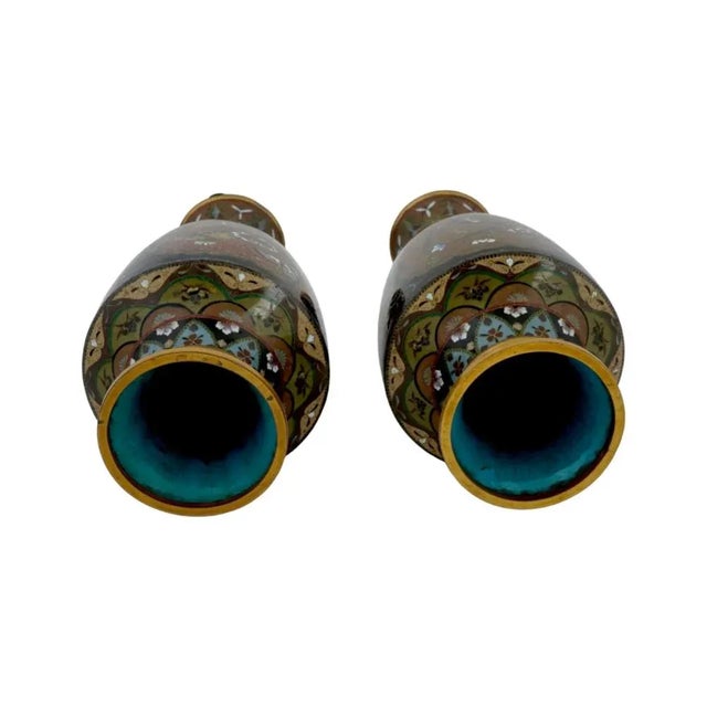Late 19th Century Antique Pair of Early Meiji Japanese Cloisonne Enamel Bird and Garden Vases Attributed to Honda For Sale - Image 5 of 5