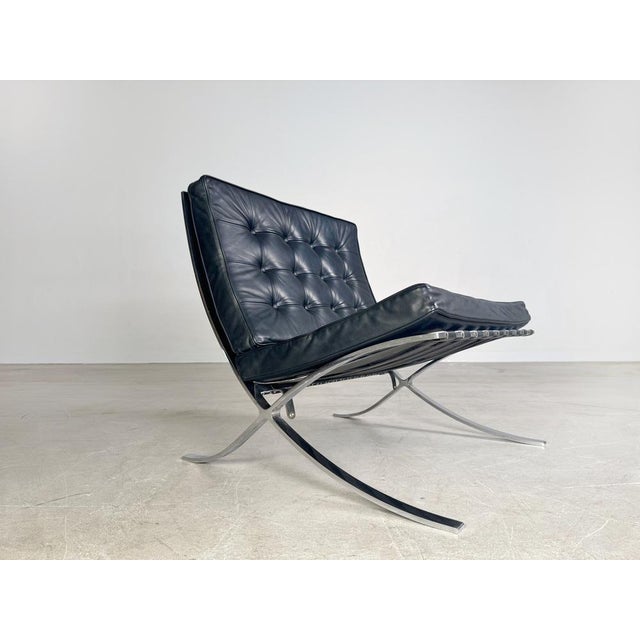 Barcelona Chair by Mies Van Der Rohe for Knoll International For Sale - Image 9 of 16