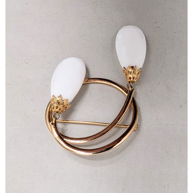 Vintage 1960s Signed Napier Goldtone White Resin Drop Brooch For Sale - Image 9 of 9