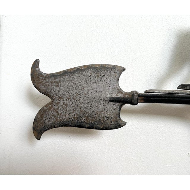 Large Antique Cast Iron Boxer Dog Weathervane – Directional Arrow Design – Americana / Industrial / Farmhouse Decor For Sale - Image 15 of 15