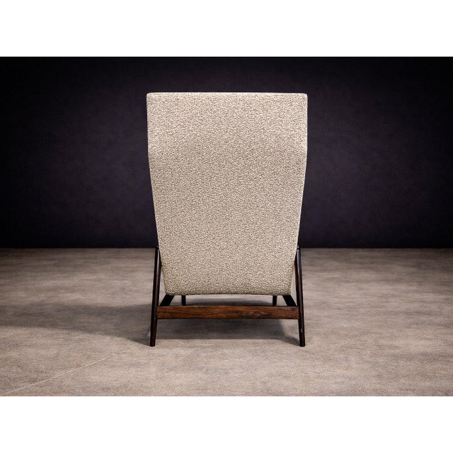 Brazilian Modern Chaise Lounge in Rosewood & Bouclé, Attributed to Liceu De Artes E Ofícios, Brazil, 1960s For Sale - Image 9 of 11