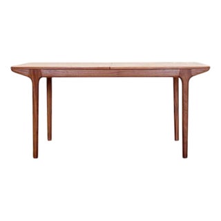 T3 Dunvegan Dining Table by McIntosh For Sale