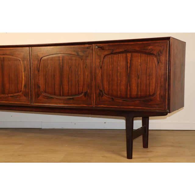 Mid-Century Modern Scandinavian Rosewood Sideboard by Fredrik Kayser, 1960 For Sale - Image 3 of 18