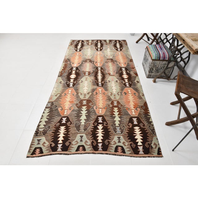 Vintage Turkish Kilim Rug, in Flawless conditions. Designed 1970 to 1979