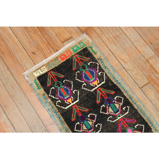 Mini Size Turkish Anatolian late 20th century rug Details rug no. y1877 size 1' 3" x 3' 9" (38 x 114 cm)