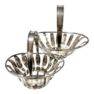 Vintage Silverplate Swing Handle Basket Set – Footed Openwork Serving Baskets – Mid Century Tabletop / Fruit / Bread Display For Sale