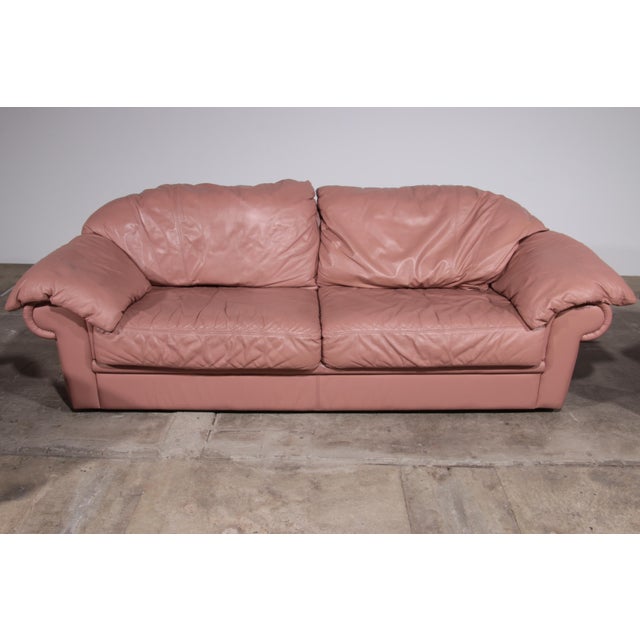 Vintage Italian Lounge Set in Rose Pink Leather, 1970s, Set of 4, in Flawless conditions. Designed 1970 to 1979