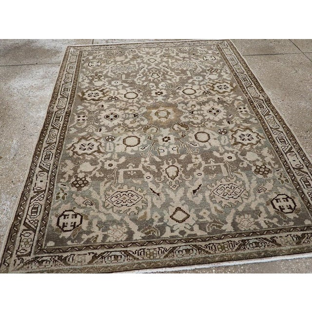 Galerie Shabab Collection Mid-20th Century Persian Malayer Throw Rug For Sale In New York - Image 6 of 8