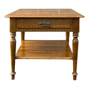 1980s Ethan Allen Heirloom Nutmeg Solid Maple American Traditional Square Side or End Table (10-8705)