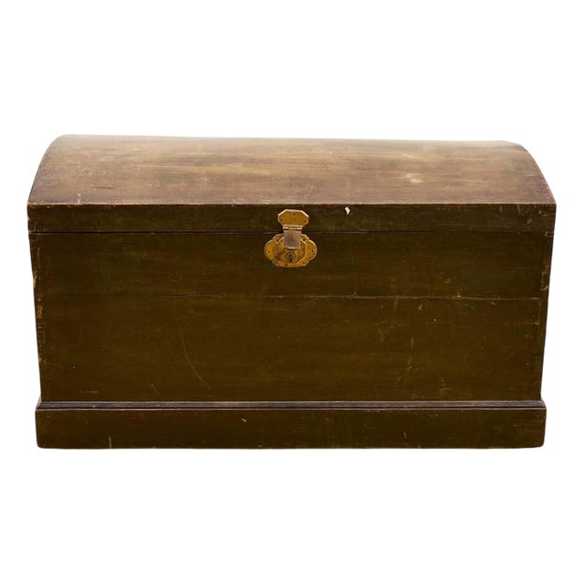 Vintage Preserved Wooden Trunk For Sale