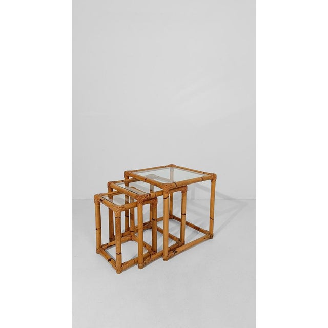 Vintage Italian Bamboo Cane and Rattan Nesting Tables with Clear Glass Top, 1960s, Set of 3 For Sale - Image 16 of 18