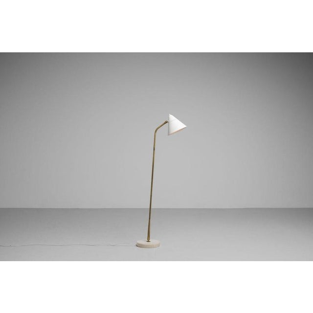 Gold Vintage Italian 331 Floor Lamp by Giuseppe Ostuni for Oluce, 1950 For Sale - Image 8 of 17