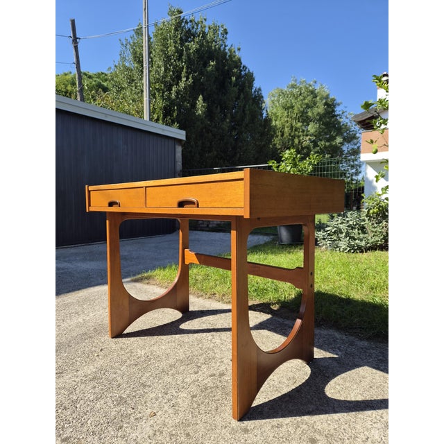 Vintage Teak Desk attributed to R. Bennett for G-Plan, 1970s For Sale - Image 10 of 15