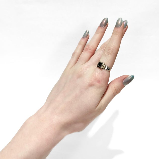 Antique Georgian 14k Gold Mourning Ring With Braided Hair, Size 8 For Sale - Image 13 of 13