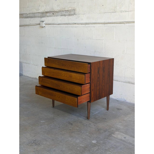 1960s Vintage Danish Modern Rosewood Four Drawer Chest / Small Dresser 1960s For Sale - Image 5 of 9