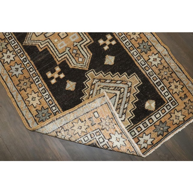 Early 20th Century Antique Geometric Persian Heriz Rug - 2'9" x 4'3" For Sale - Image 5 of 5