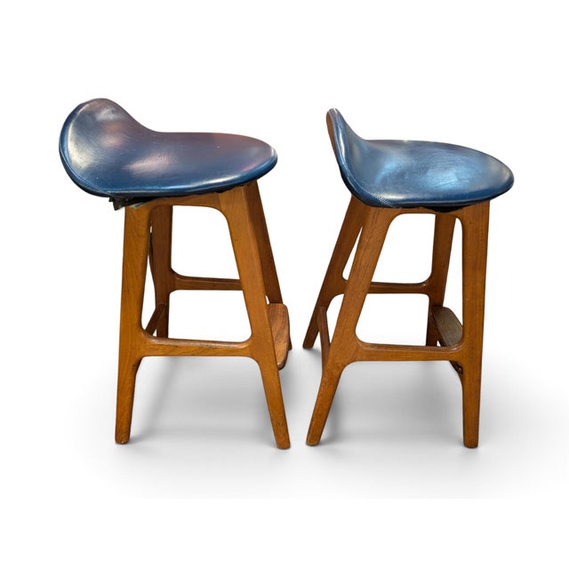 Mid-Century Modern Pair of Mid Century Modern Barstools by Erik Buch For Sale - Image 3 of 4
