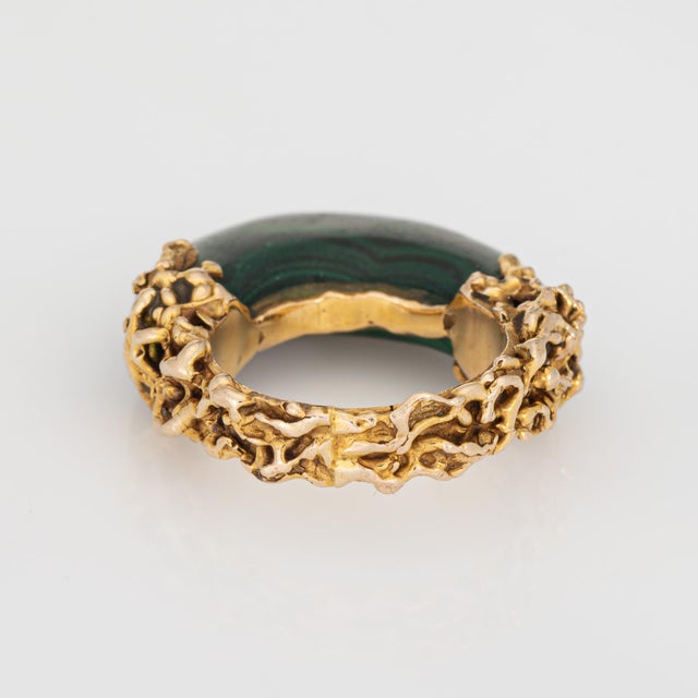 70s Vintage Malachite Brutalist Ring High Dome Sz 6.5 14k Yellow Gold Jewelry For Sale In Los Angeles - Image 6 of 8