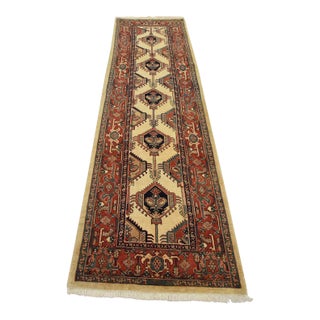 Fine Heriz Runner 3’2” X 10’7” Beige Wool Vintage Hand-Knotted Oriental Rug For Sale
