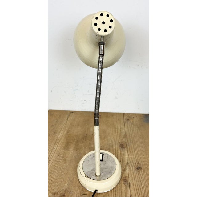 Industrial Beige Gooseneck Table Lamp from Polam, 1960s For Sale - Image 13 of 18