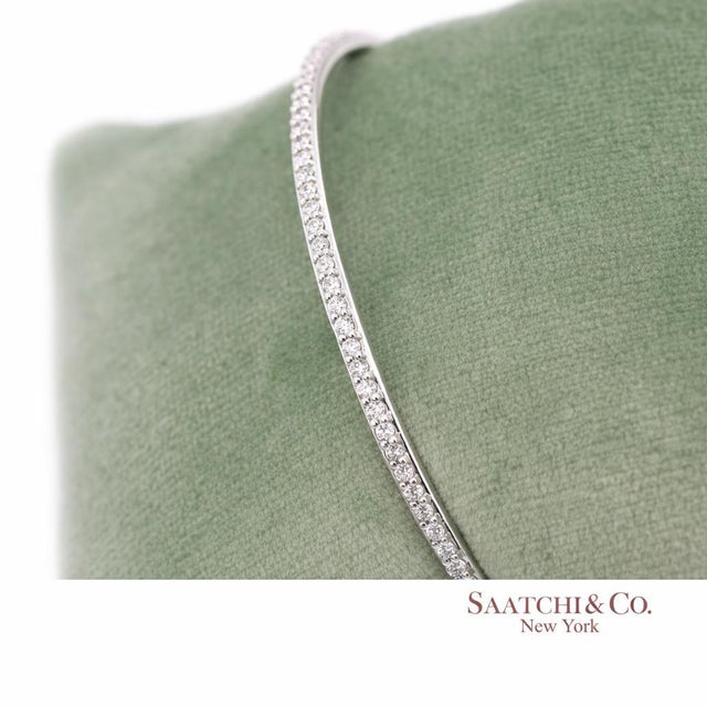 14k (585) Solid White Gold All Around Natural Diamond Bangle Bracelet For Sale - Image 9 of 10