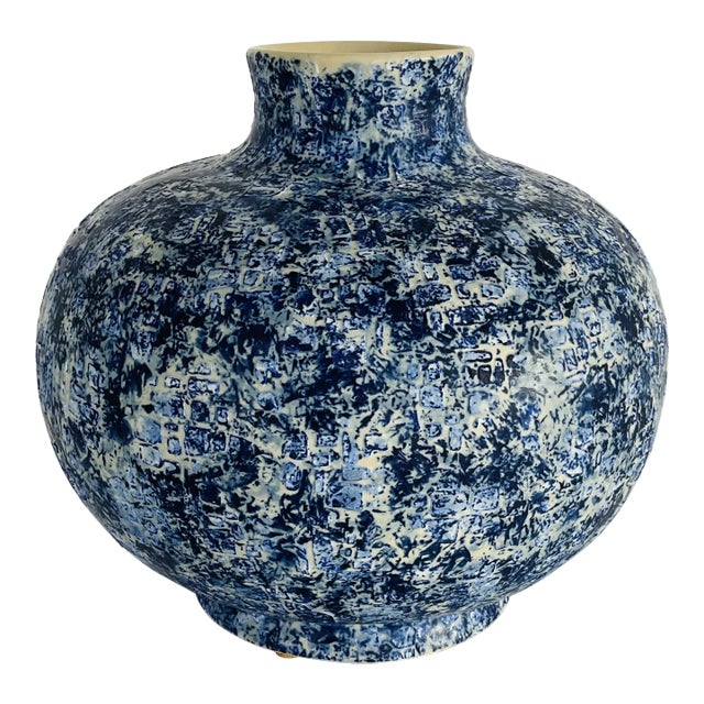 Currey & Company. Abstract Modern Blue and White Nixos Vase For Sale