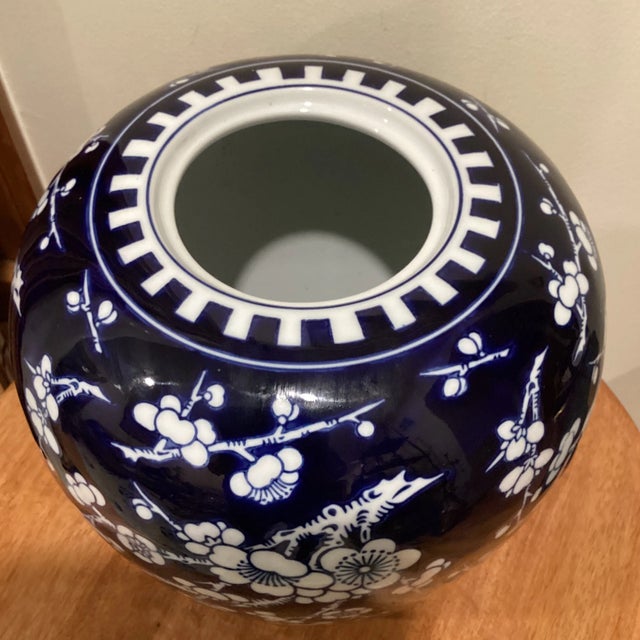 Vintage Asian Chinese Blue and White Porcelain Hawthorn Vase Sakura Motifs Glazed Handmade Hand Painted For Sale - Image 10 of 13