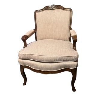 1970s Bernhardt French Provincial Carved Bergère Armchair For Sale