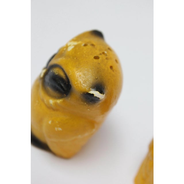 Mid-Century Set of Yellow and Black Chalkware Salt and Pepper Shakers For Sale - Image 12 of 13