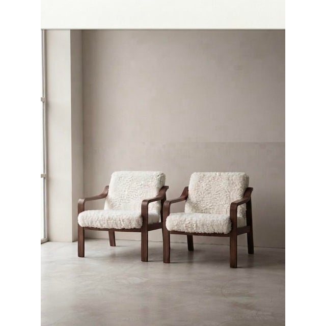 Mid-Century Modern Hungarian Lounge Armchairs in Shearling by Bodnár János for Bubiv, 1970s, Set of 2 For Sale - Image 4 of 4