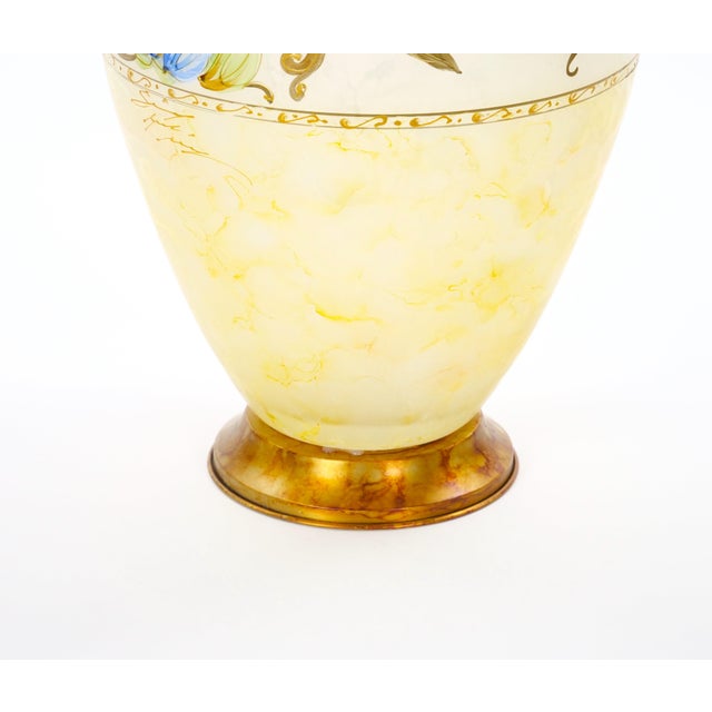 Late 20th Century Mid-Century Modern Italian Venetian Art Glass Gilt & Painted Tableware Vase For Sale - Image 5 of 12