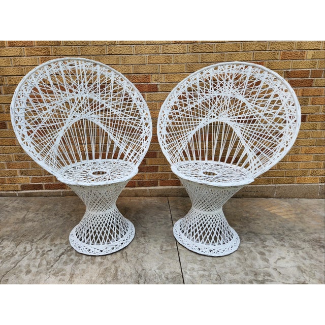 White 1950s Woodard Spun Fiberglass Peacock Chair Set - 3 Pieces For Sale - Image 8 of 9