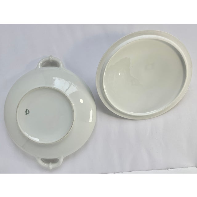 1930s 1930s French Limoges Porcelain Covered Vegetable Dish by Haviland For Sale - Image 5 of 5