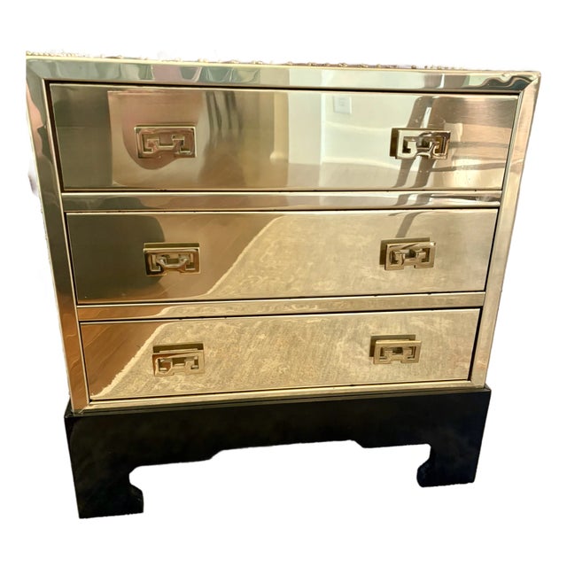 1970s Hollywood Regency-Chinoisorie Solid Brass Campaign Chest For Sale